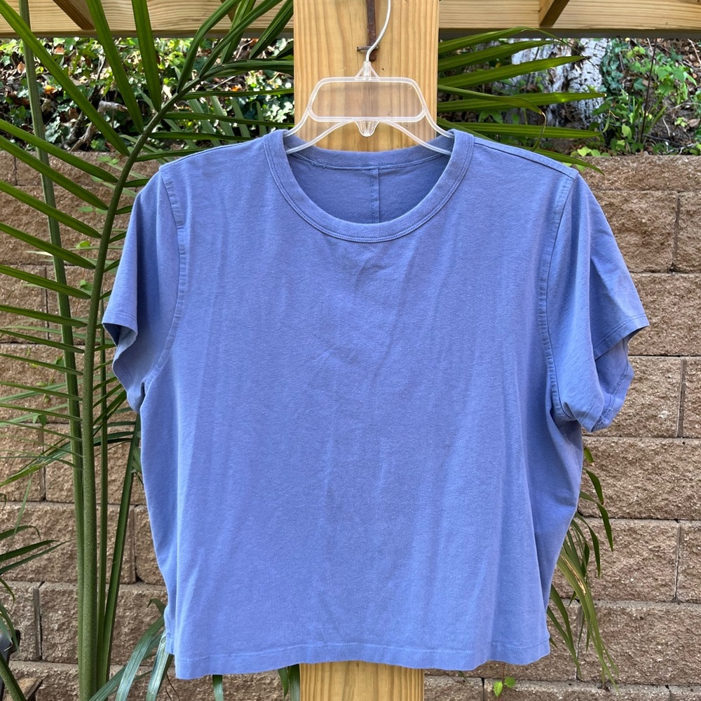 lululemon athletica Blue Short Sleeve Tee